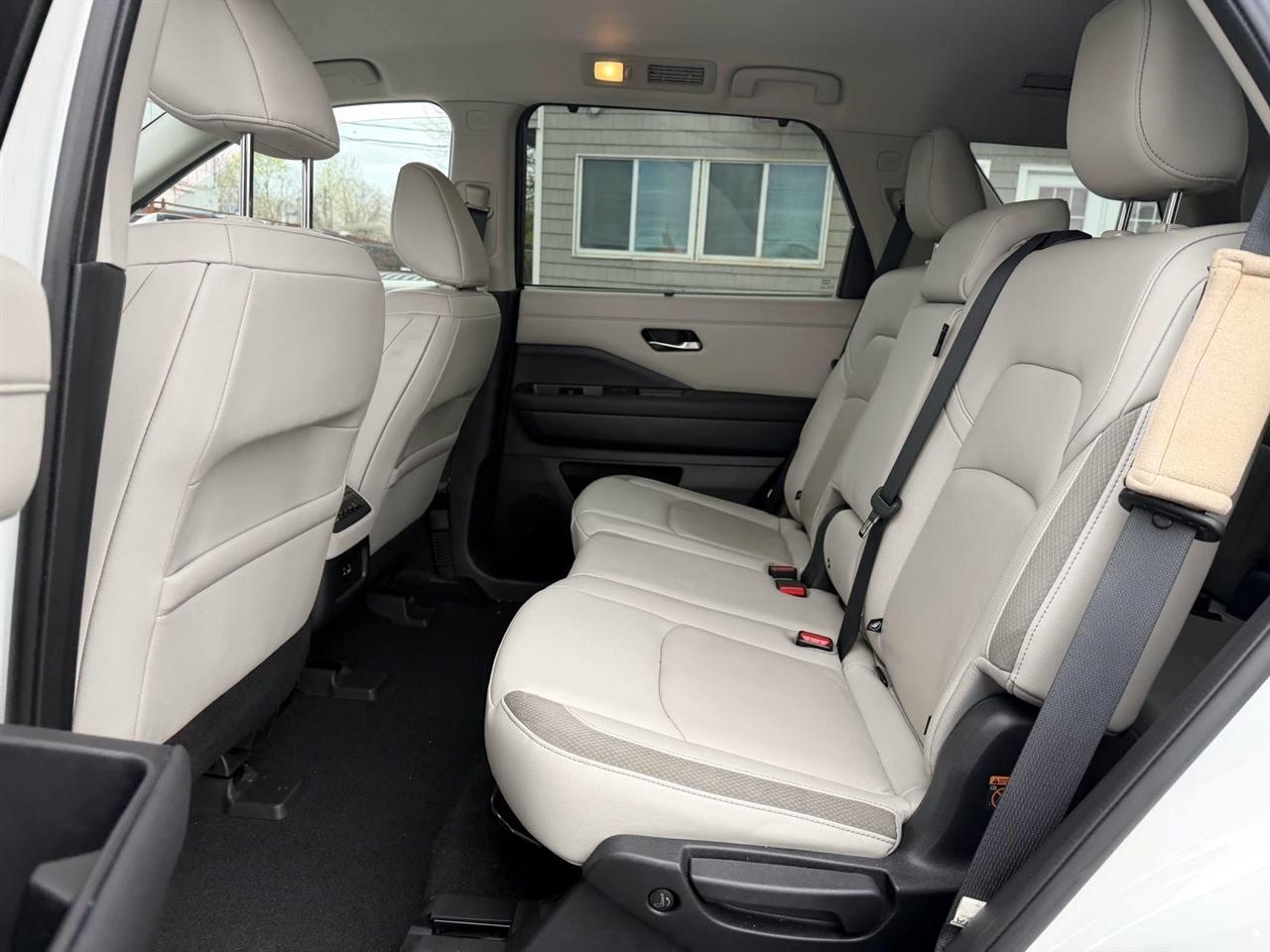 Nissan Pathfinder SL 4WD 2022