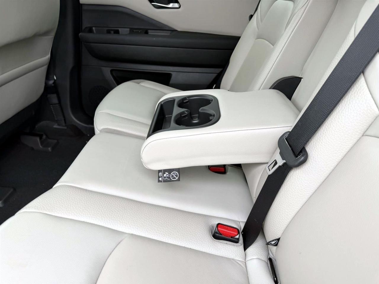 Nissan Pathfinder SL 4WD 2022