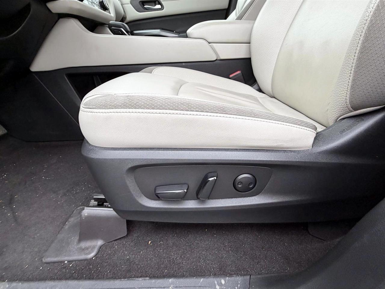 Nissan Pathfinder SL 4WD 2022