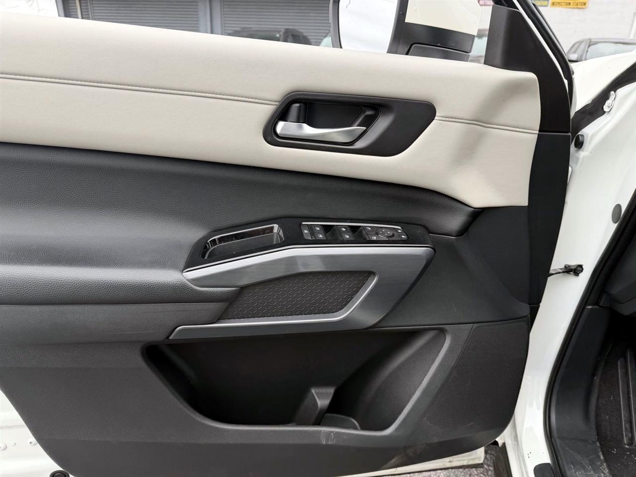 Nissan Pathfinder SL 4WD 2022