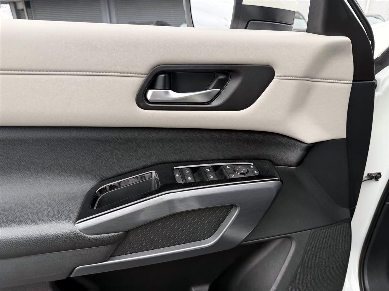 Nissan Pathfinder SL 4WD 2022