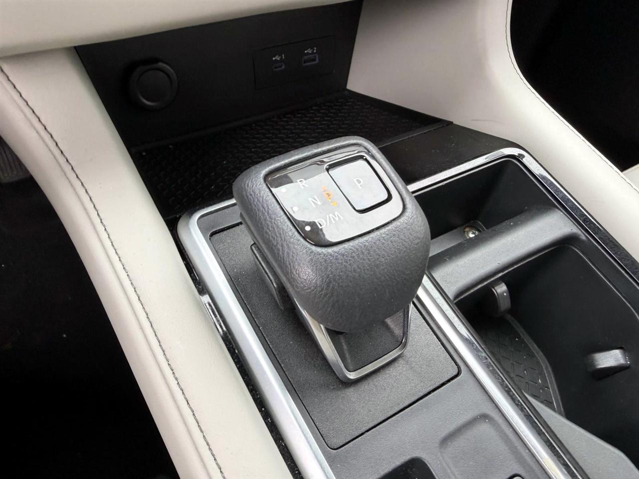 Nissan Pathfinder SL 4WD 2022