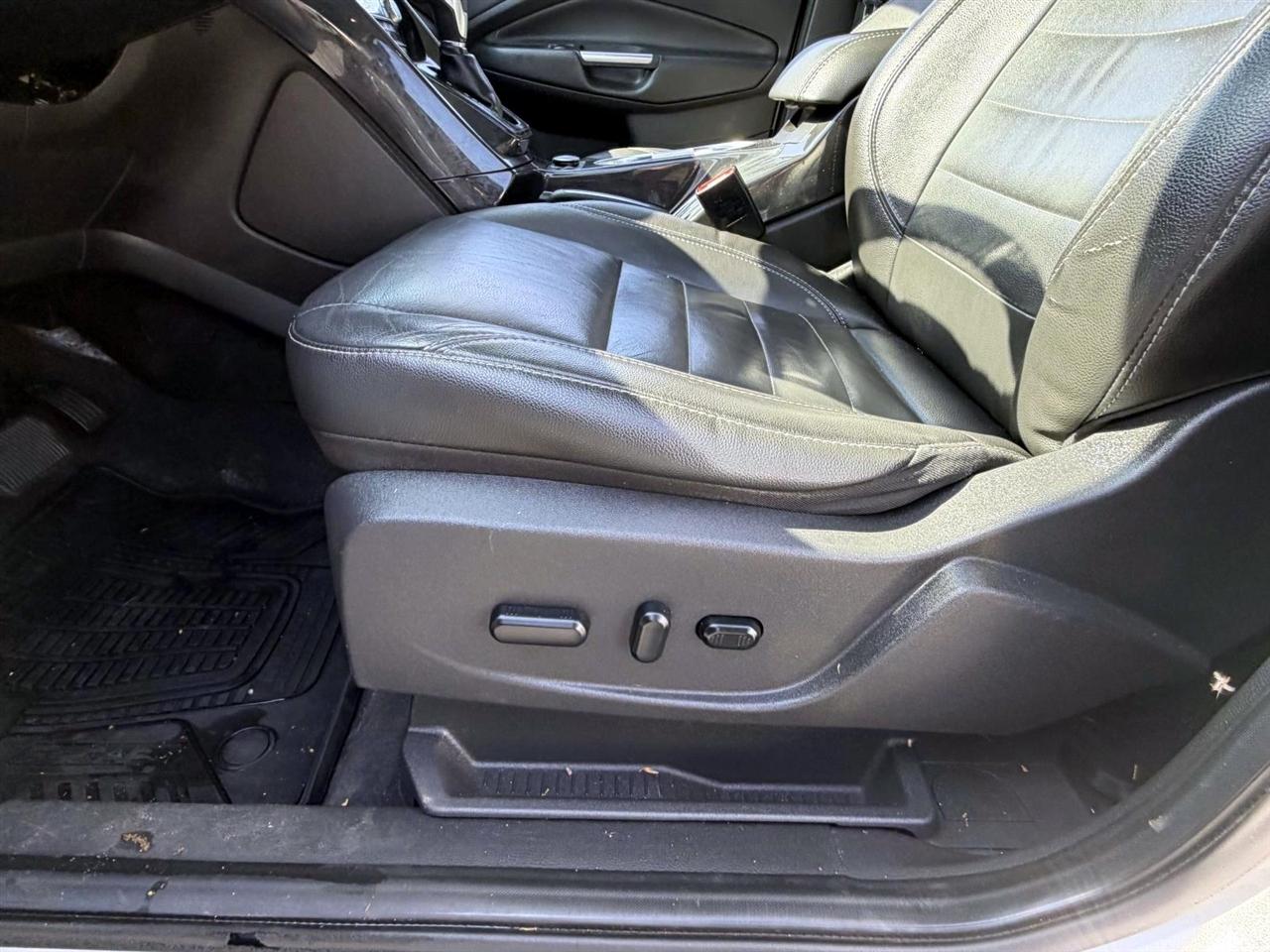 Ford Escape FWD 4dr Titanium 2014