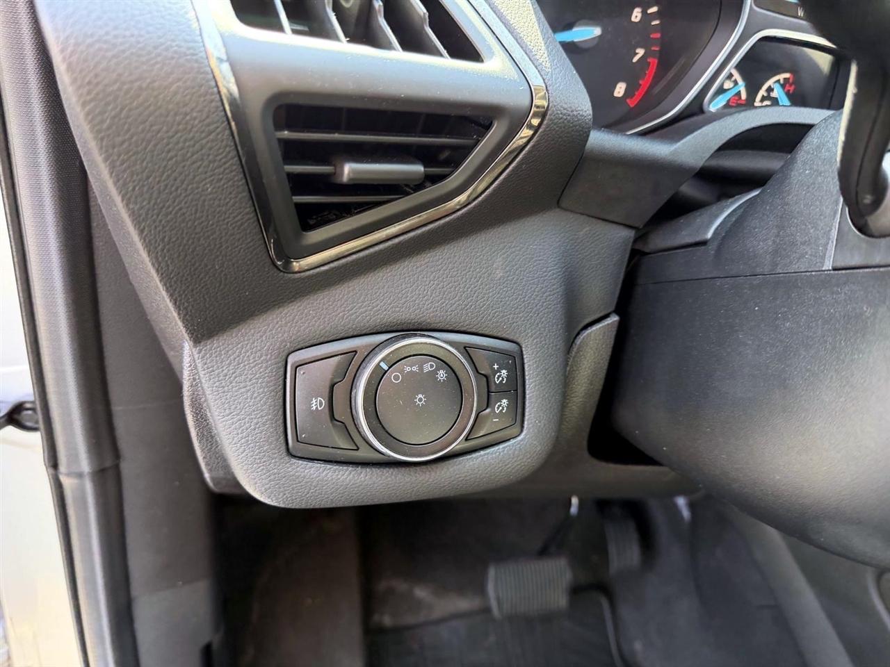 Ford Escape FWD 4dr Titanium 2014