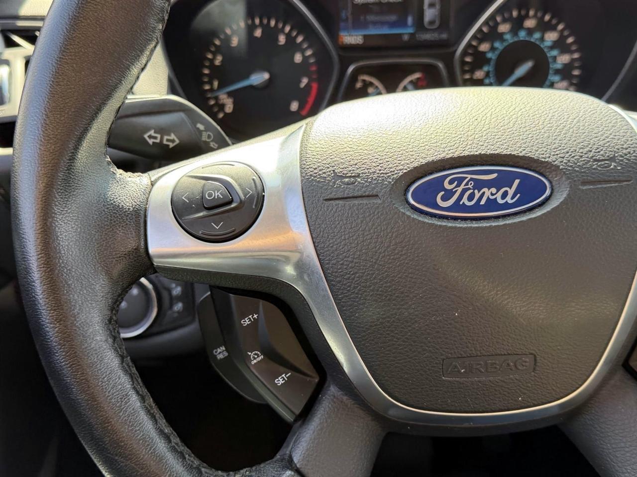 Ford Escape FWD 4dr Titanium 2014
