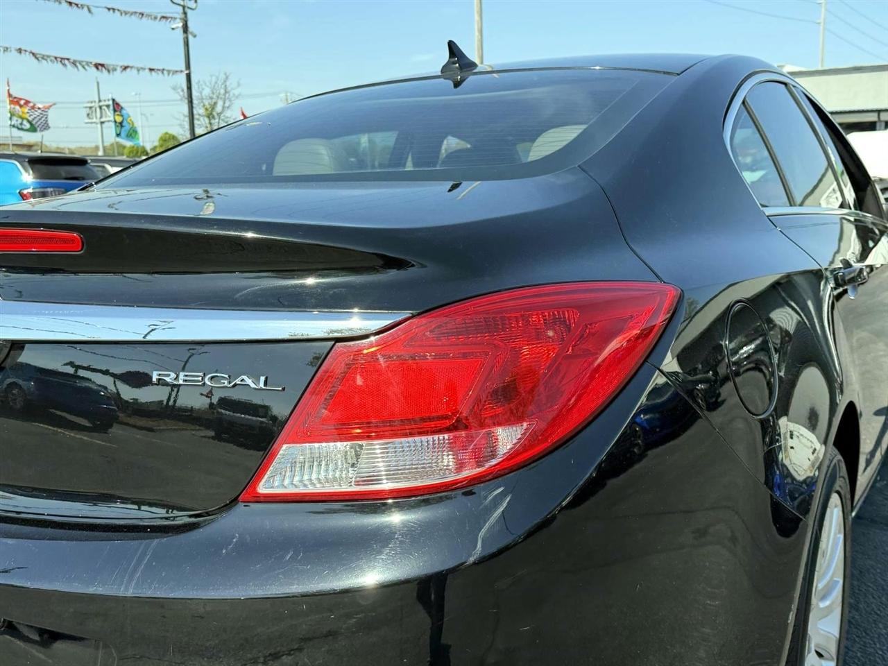 Buick Regal 4dr Sdn Base 2012