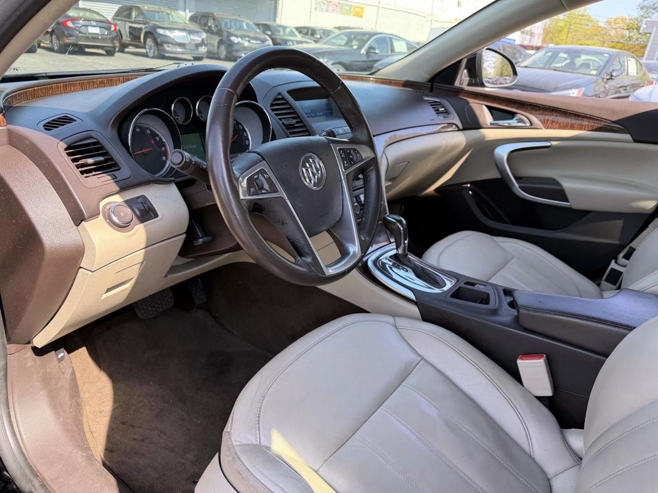 Buick Regal 4dr Sdn Base 2012