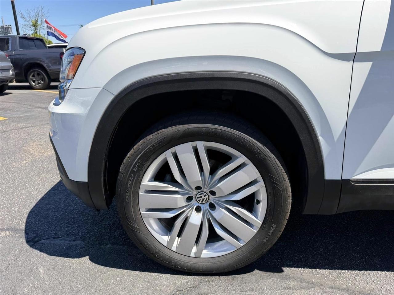 Volkswagen Atlas 3.6L V6 SE w/Technology 4MOTION 2019