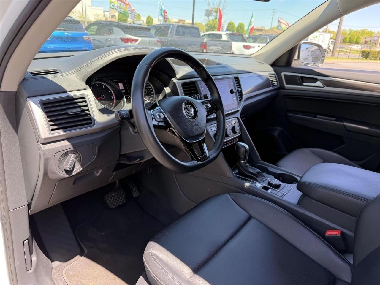 Volkswagen Atlas 3.6L V6 SE w/Technology 4MOTION 2019