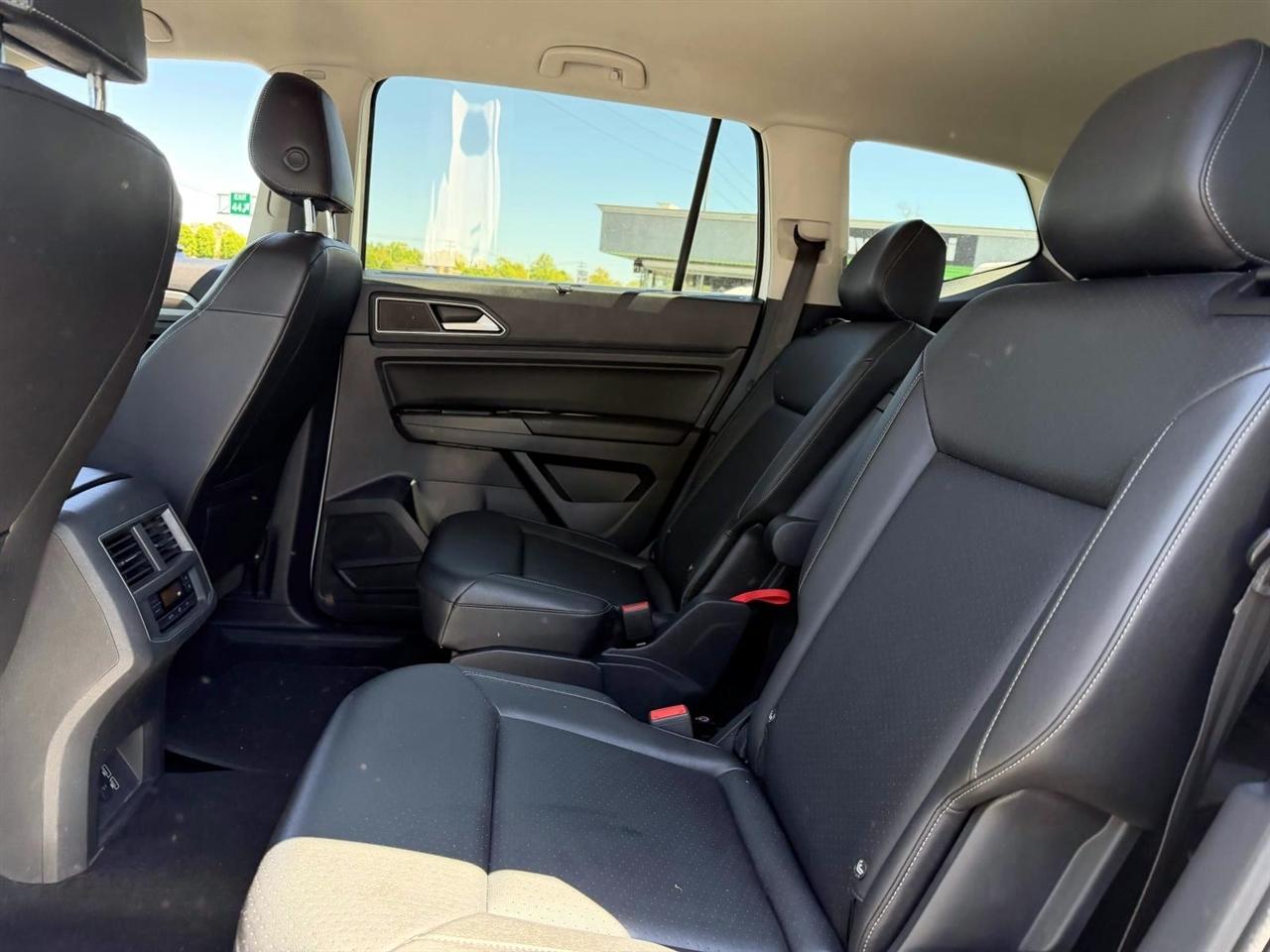 Volkswagen Atlas 3.6L V6 SE w/Technology 4MOTION 2019