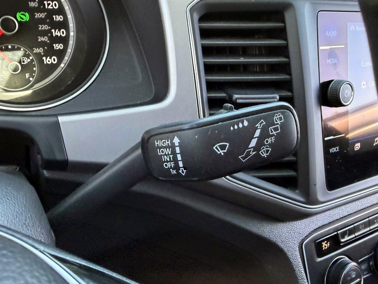 Volkswagen Atlas 3.6L V6 SE w/Technology 4MOTION 2019