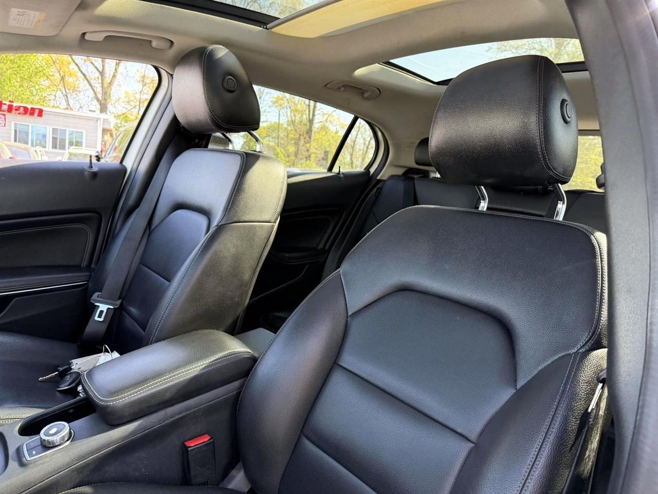 Mercedes-Benz GLA-Class FWD 4dr GLA 250 2015