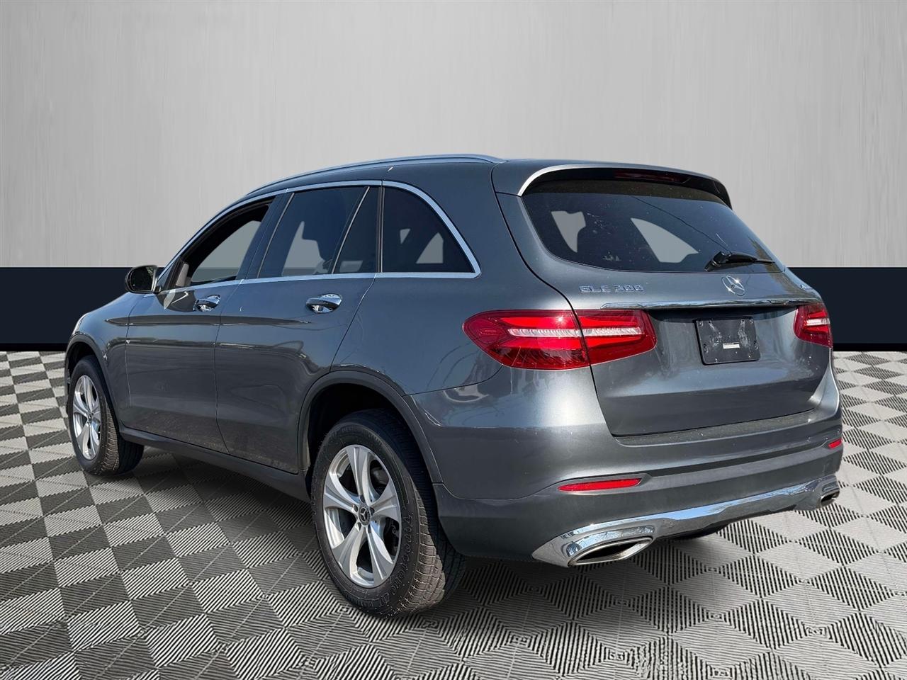 Mercedes-Benz GLC GLC 300 4MATIC SUV 2018