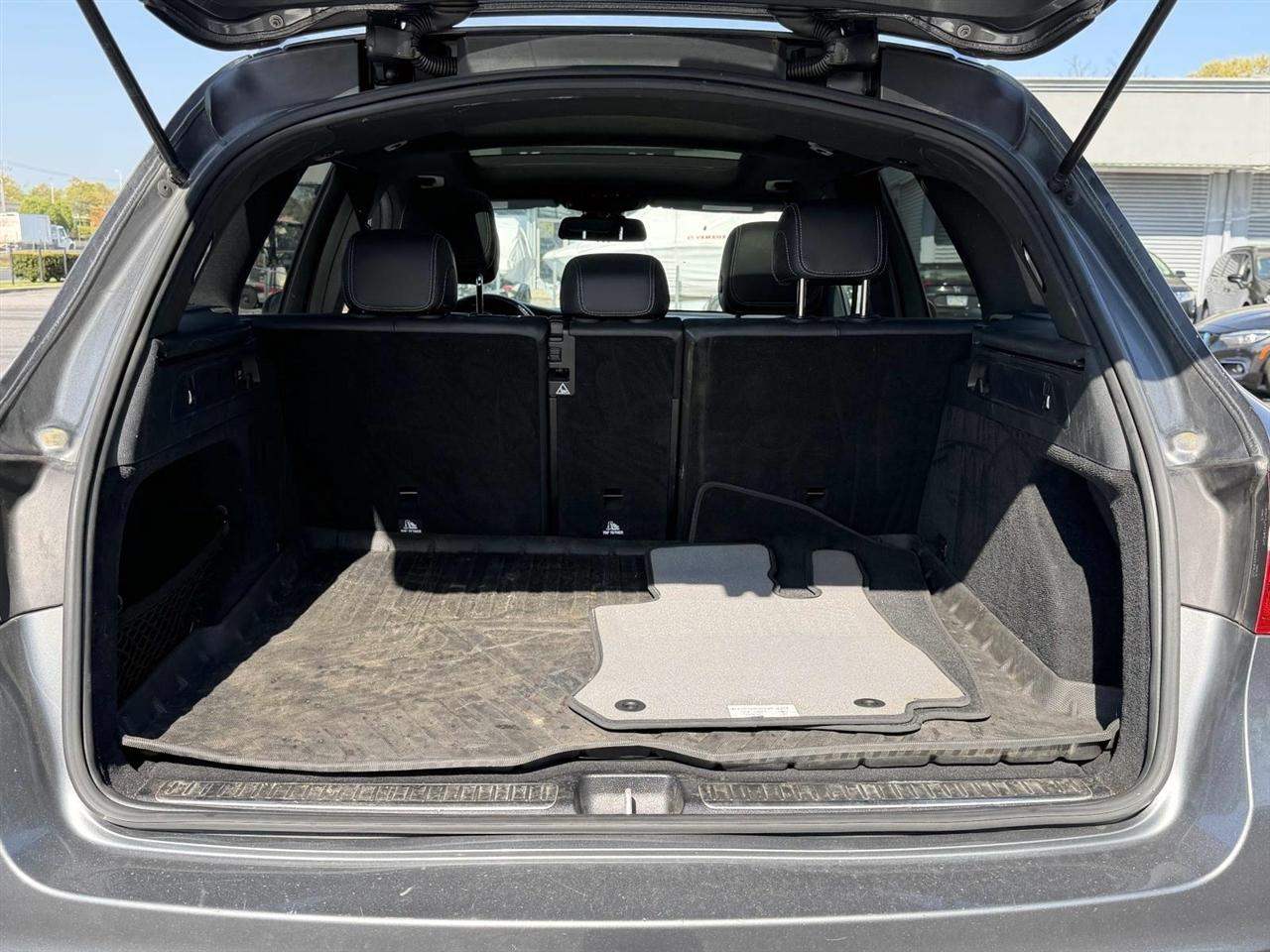 Mercedes-Benz GLC GLC 300 4MATIC SUV 2018