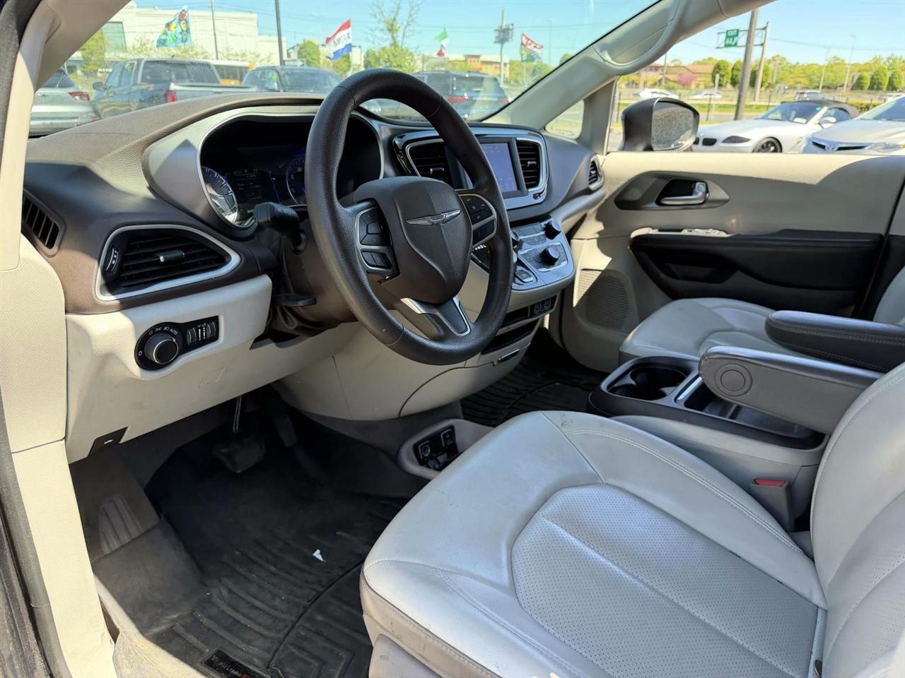 Chrysler Voyager LXI FWD 2021