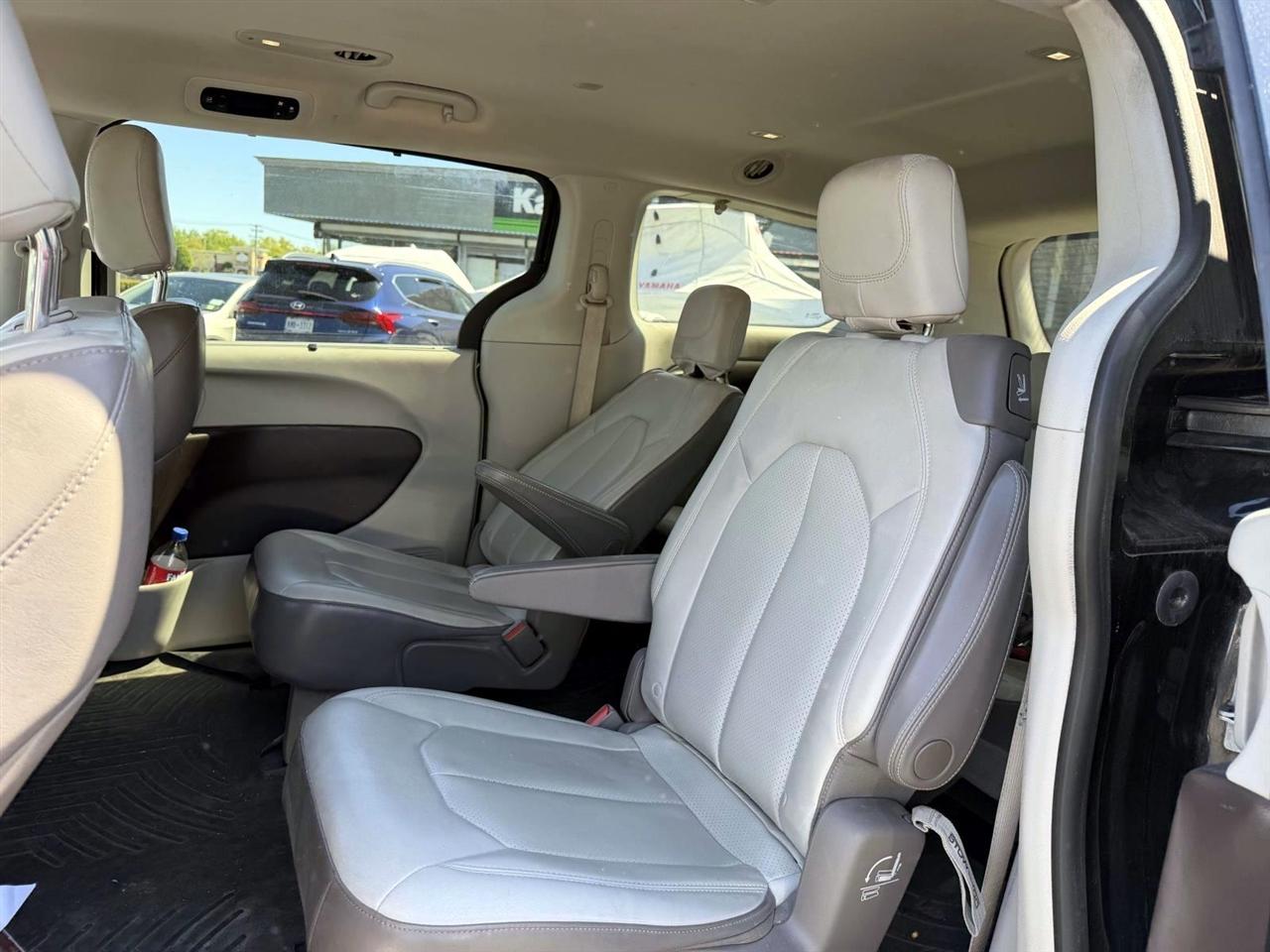 Chrysler Voyager LXI FWD 2021