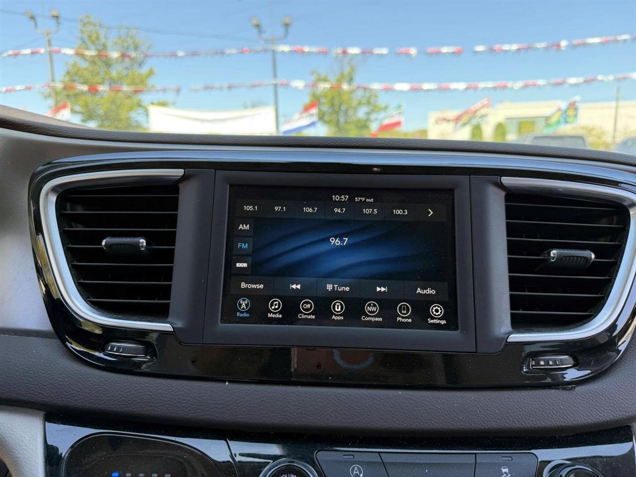 Chrysler Voyager LXI FWD 2021