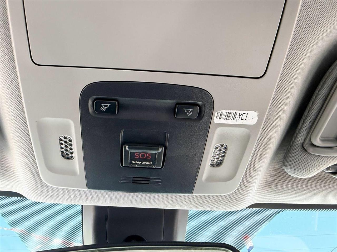 Toyota Camry XLE Auto (Natl) 2019
