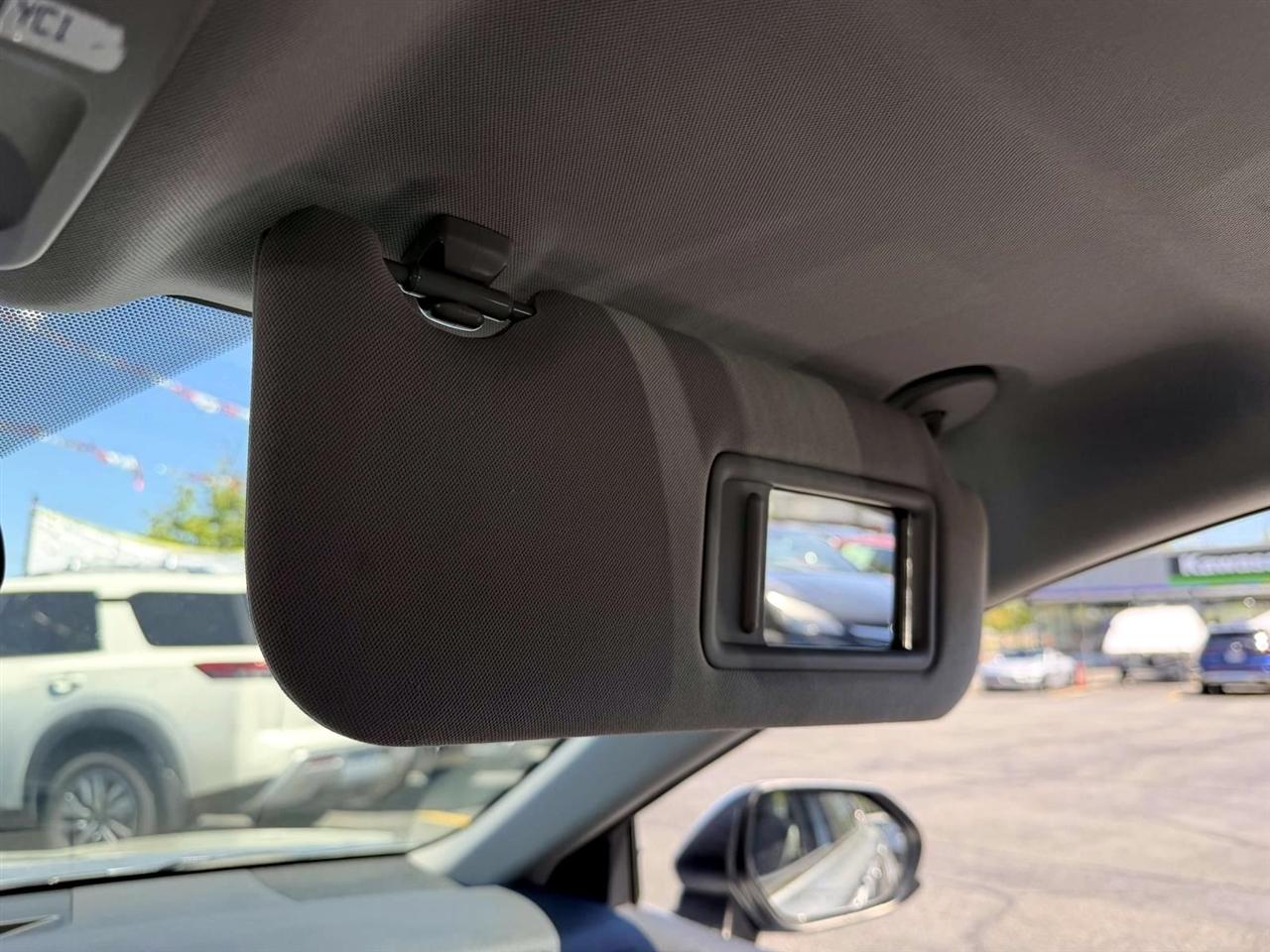 Toyota Camry XLE Auto (Natl) 2019