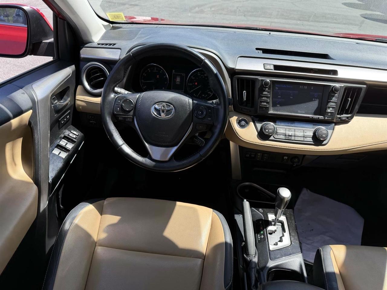 Toyota RAV4 AWD 4dr Limited (Natl) 2016