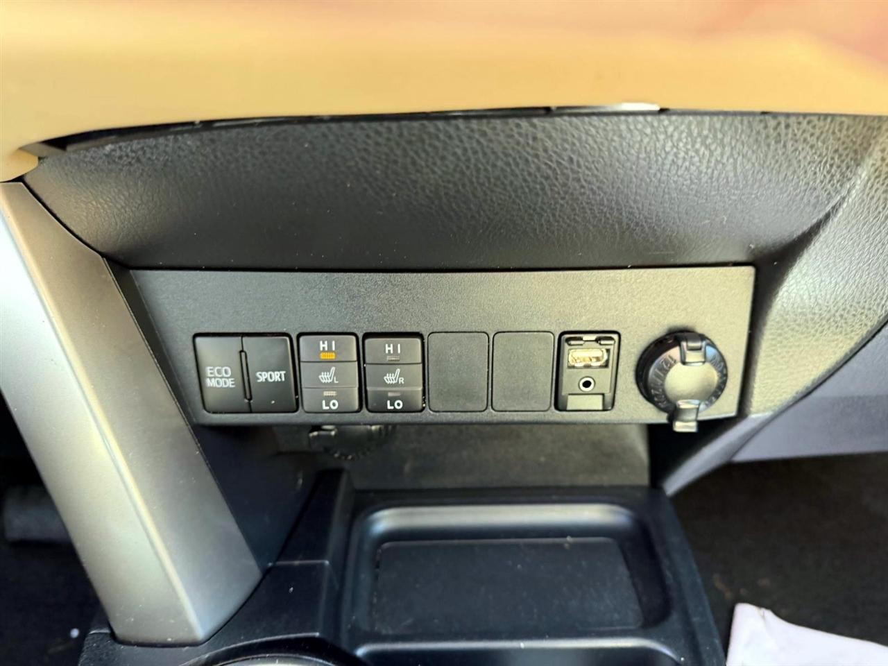 Toyota RAV4 AWD 4dr Limited (Natl) 2016