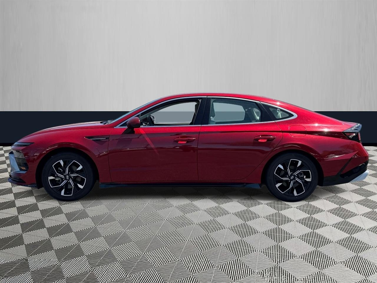 Hyundai Sonata SEL FWD 2025