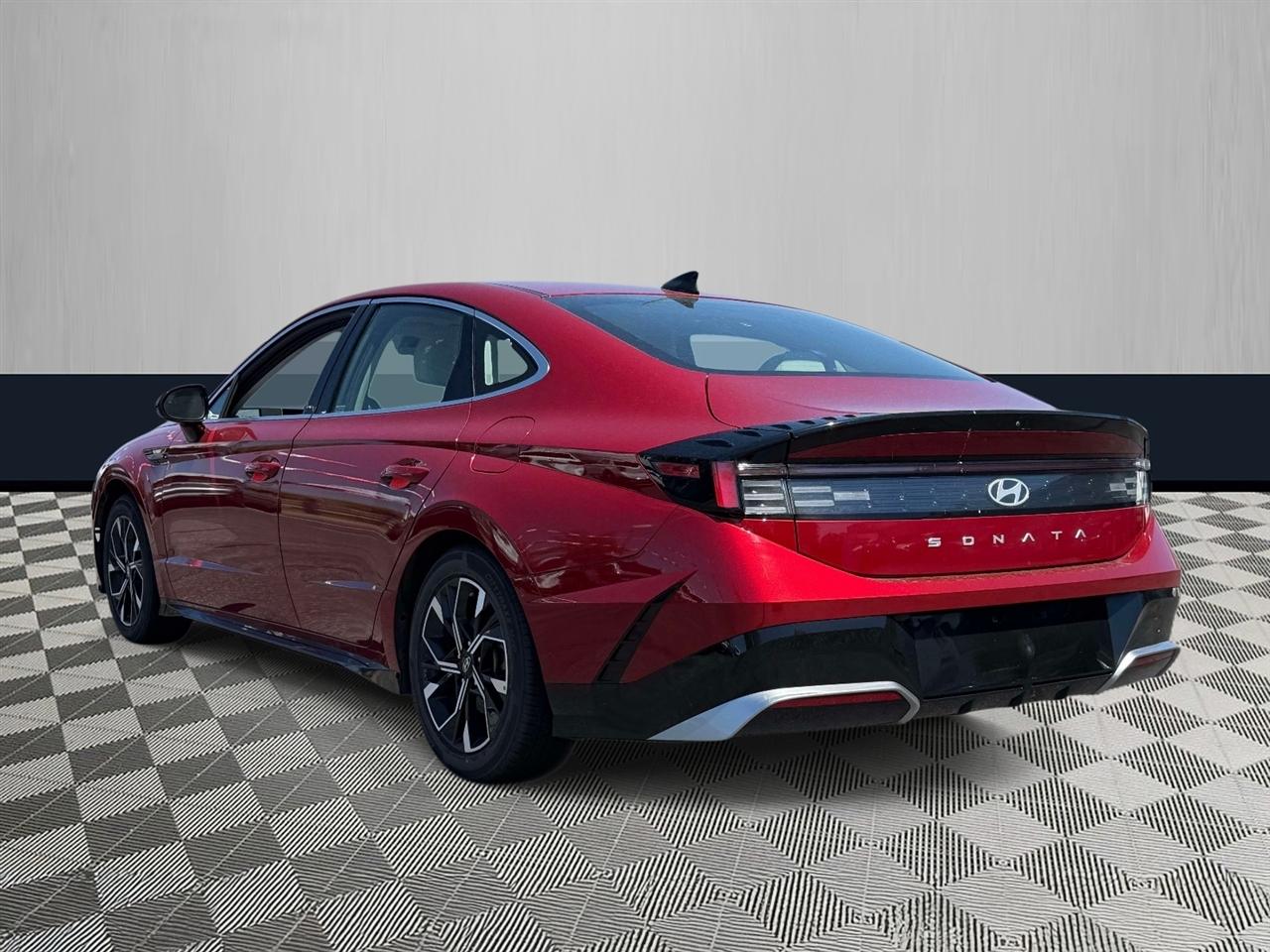 Hyundai Sonata SEL FWD 2025