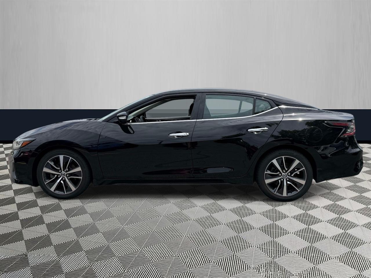 Nissan Maxima SV 3.5L 2019