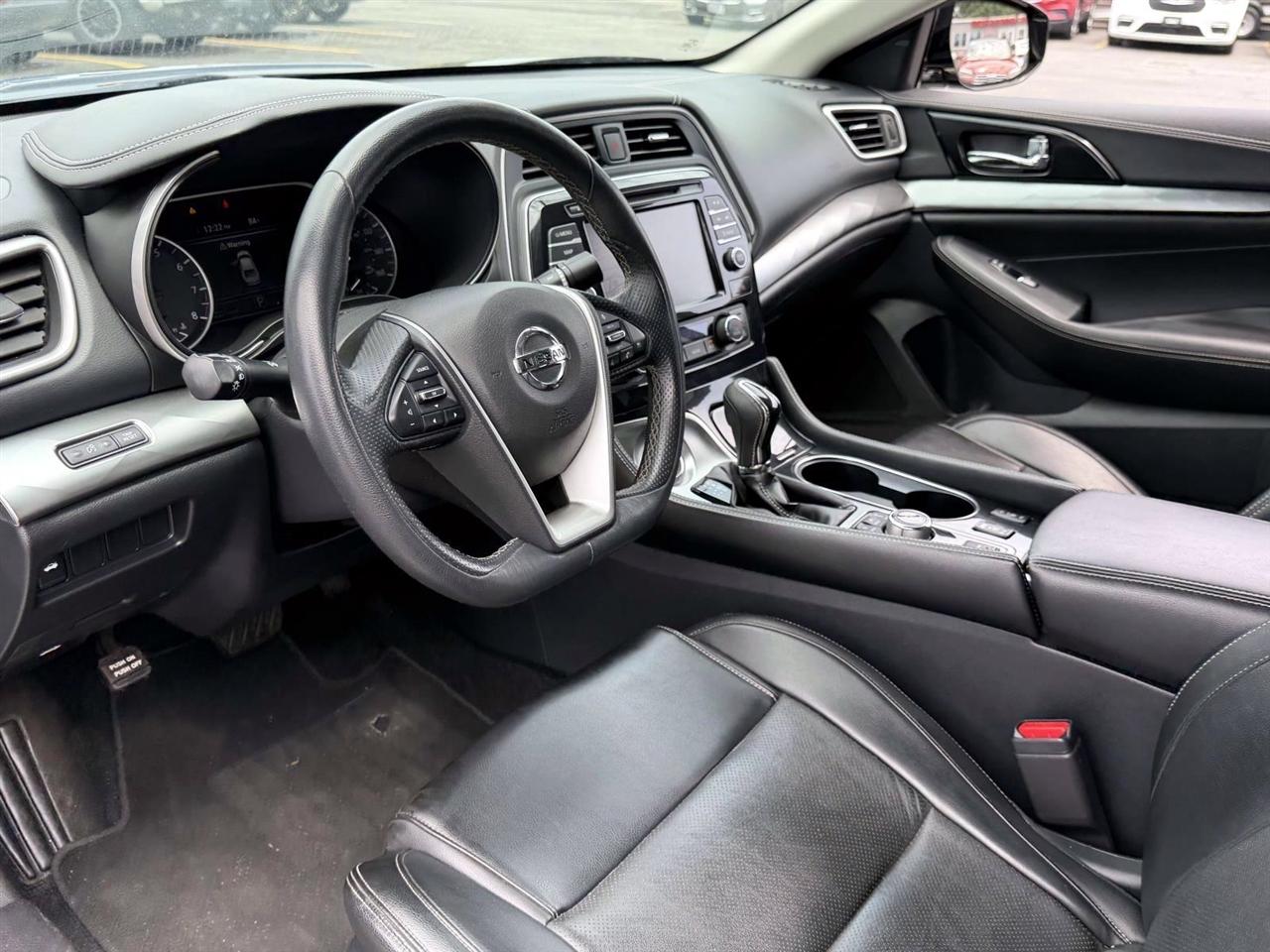 Nissan Maxima SV 3.5L 2019