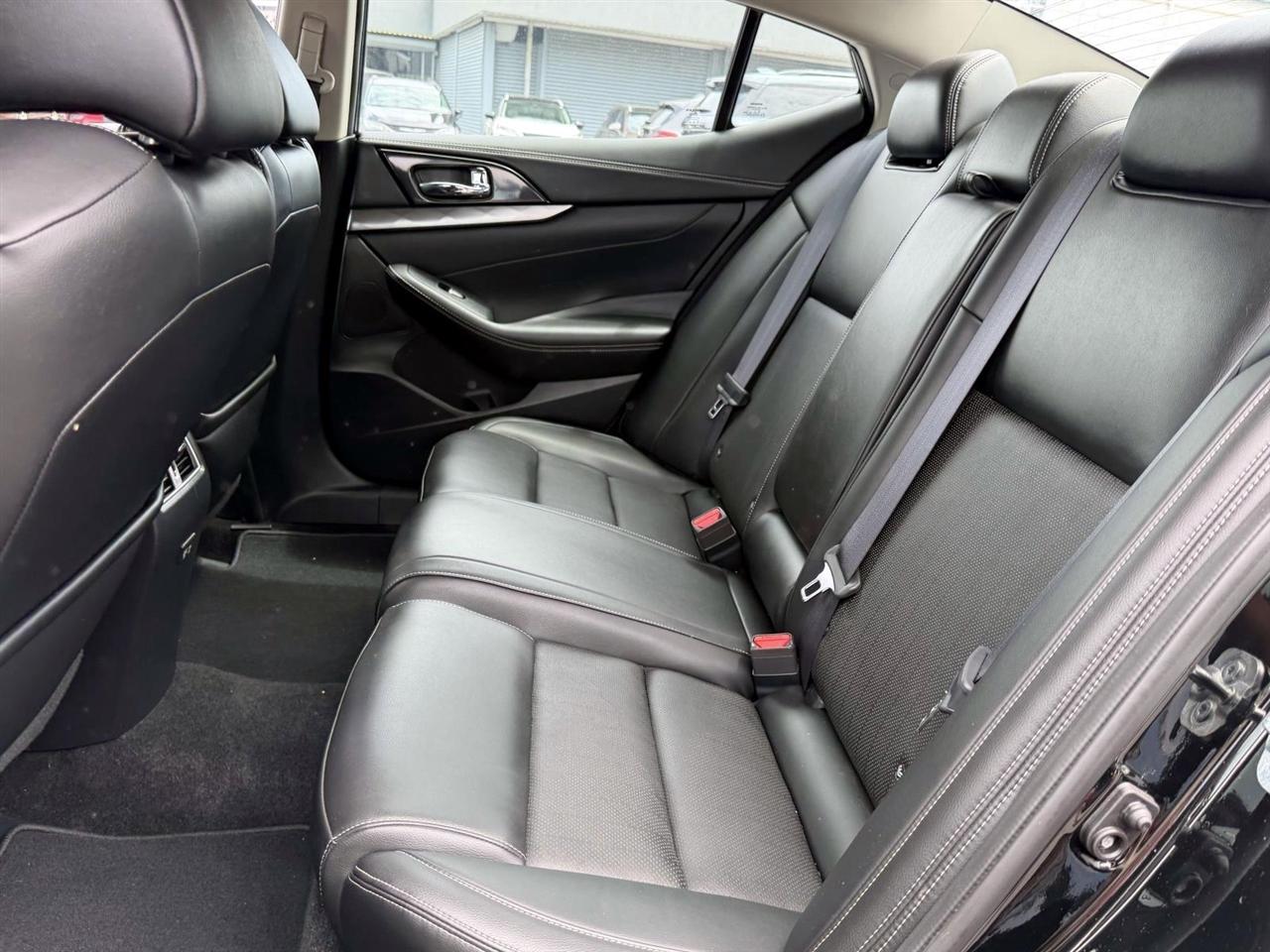 Nissan Maxima SV 3.5L 2019