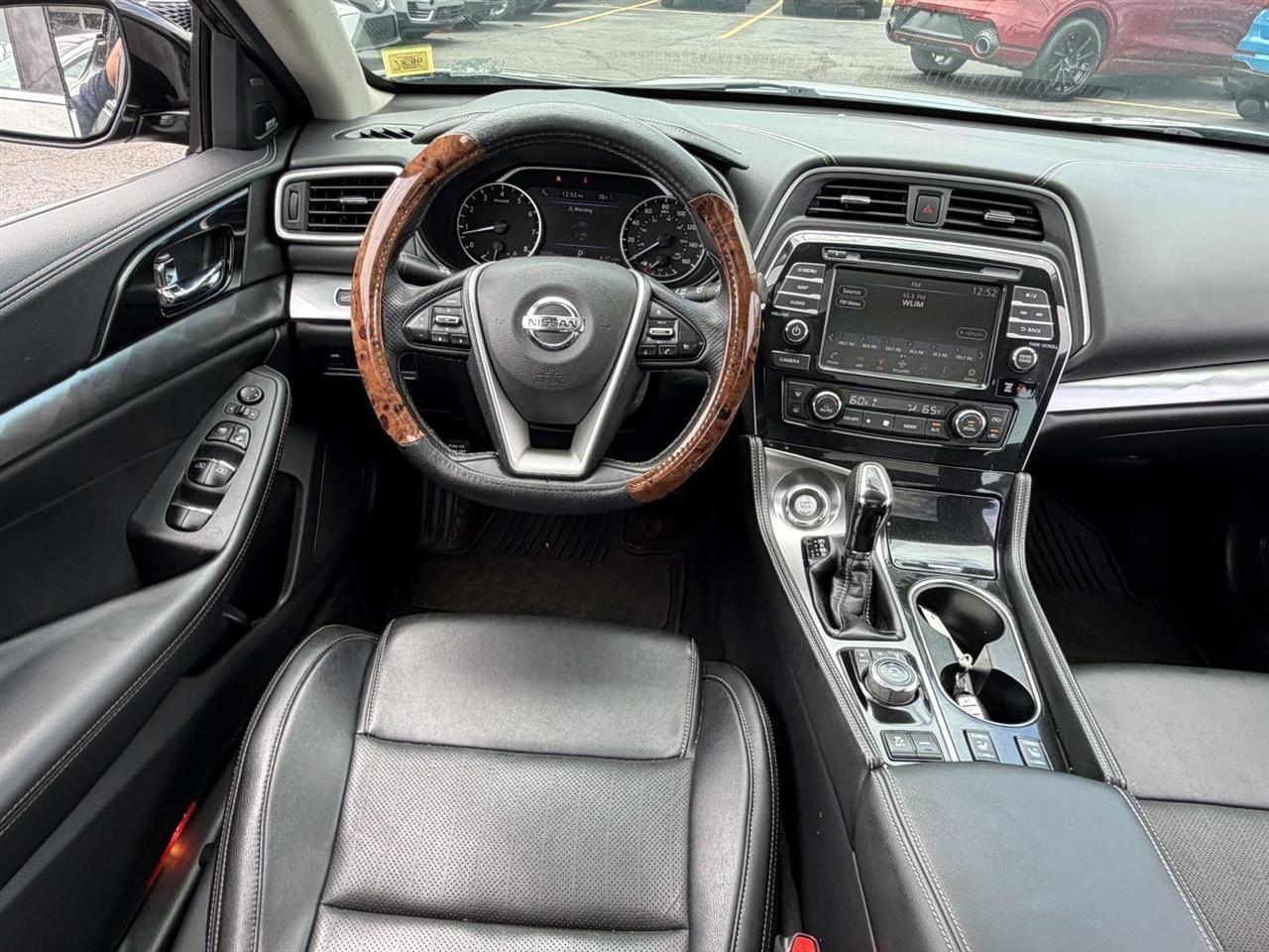 Nissan Maxima SL 3.5L 2019