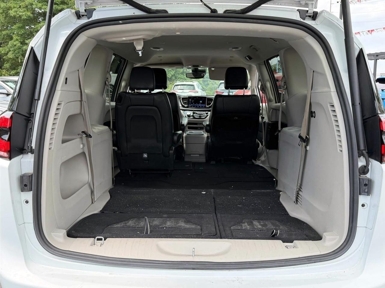 Chrysler Pacifica Touring L FWD 2022