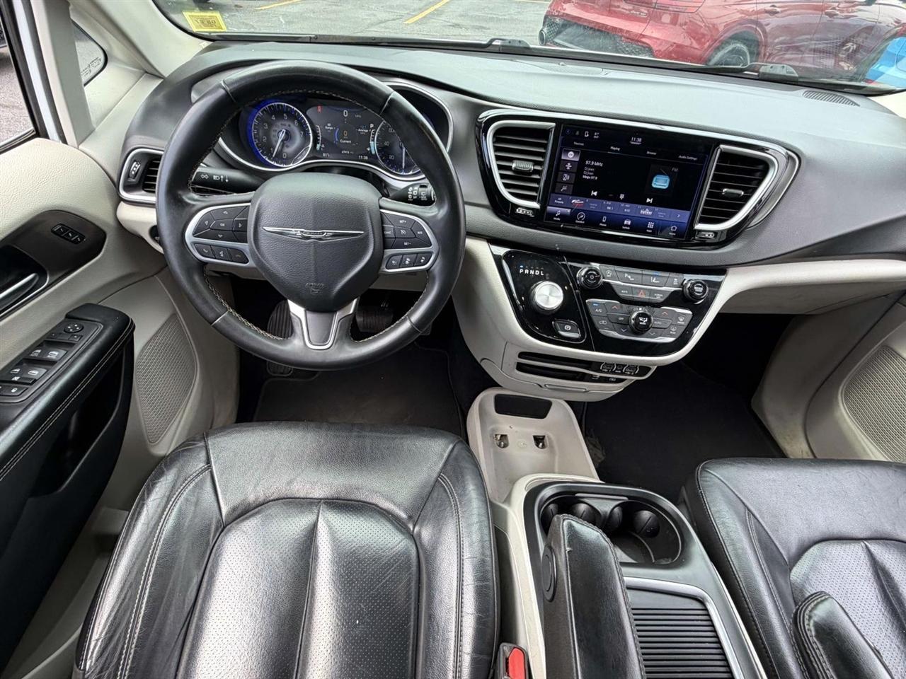Chrysler Pacifica Touring L FWD 2022