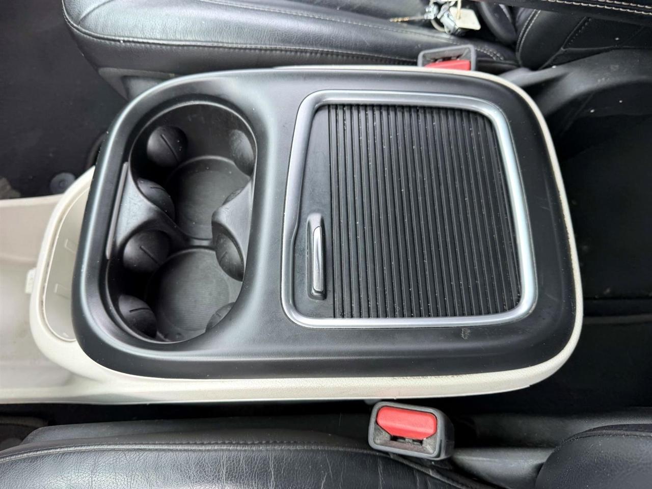 Chrysler Pacifica Touring L FWD 2022