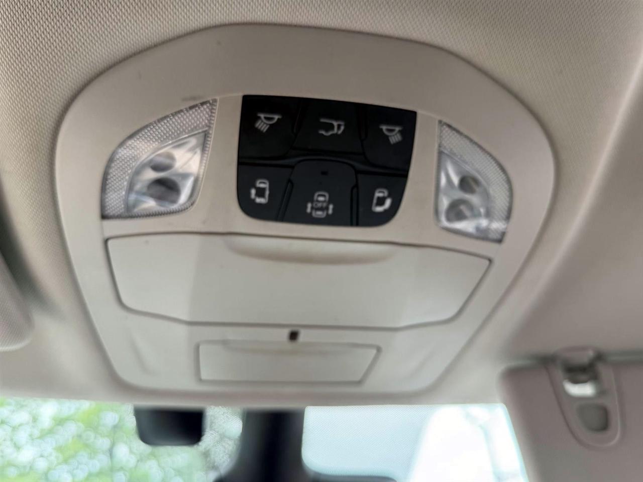 Chrysler Pacifica Touring L FWD 2022