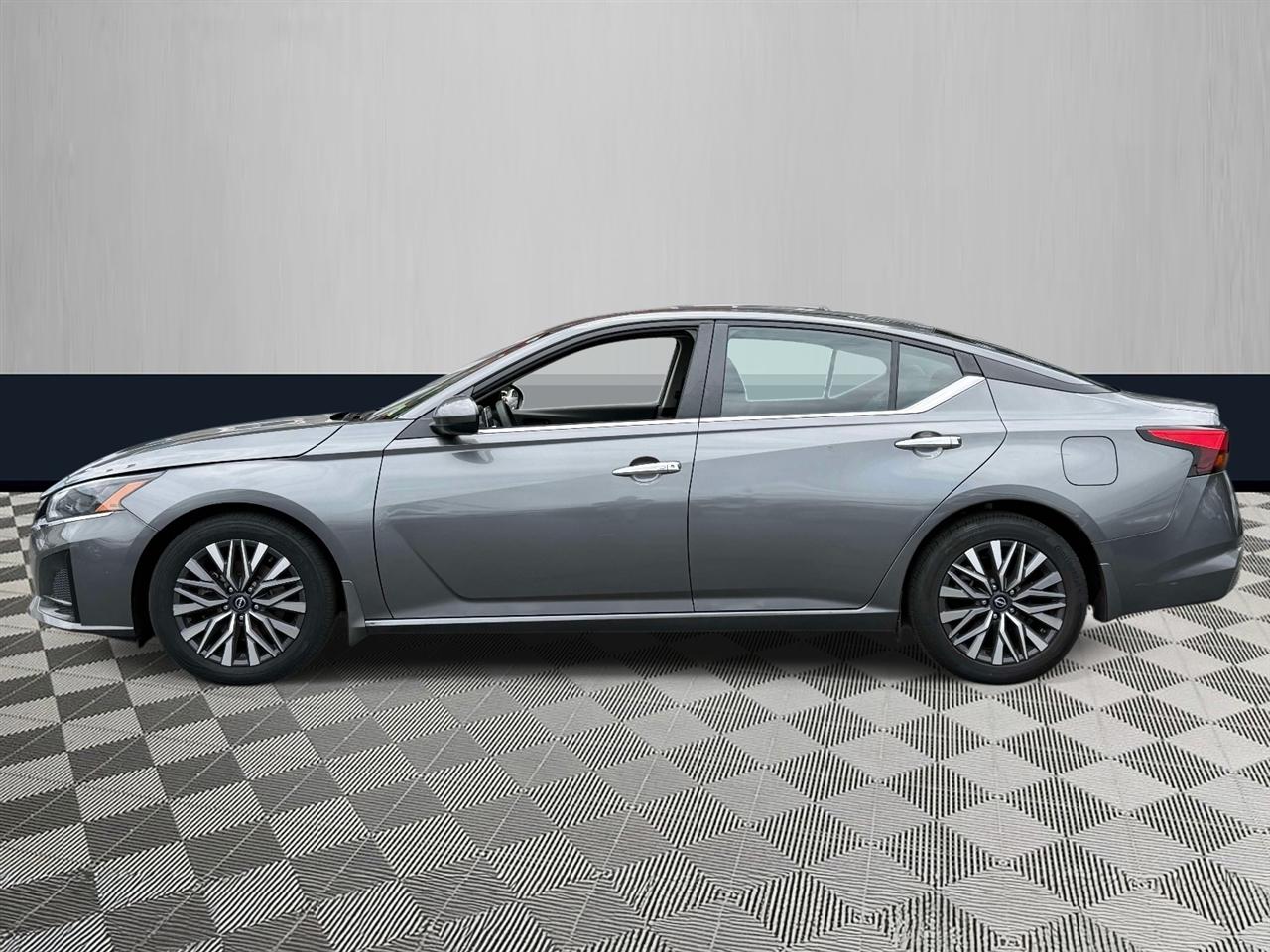 Nissan Altima 2.5 SV Sedan 2023
