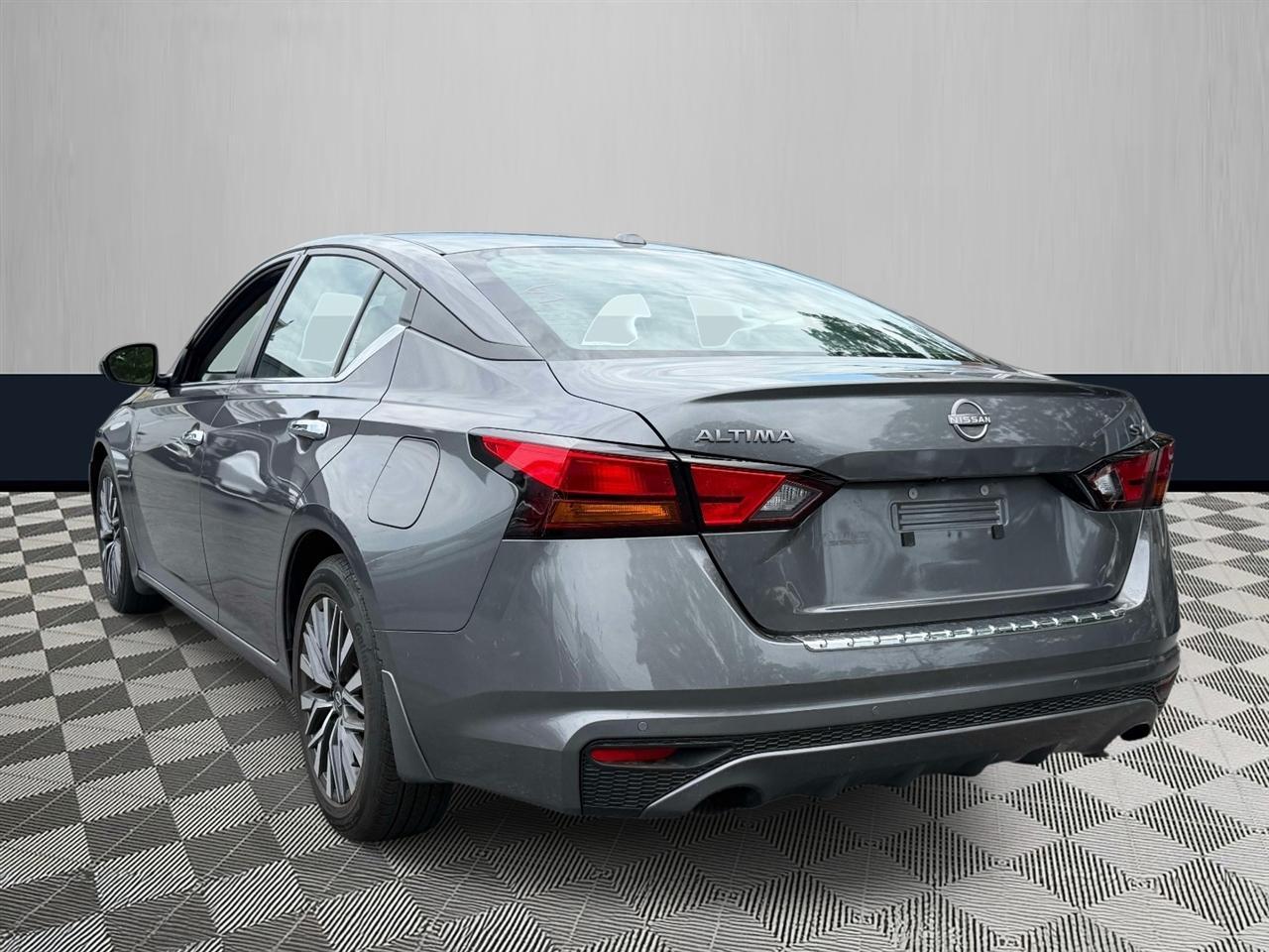Nissan Altima 2.5 SV Sedan 2023