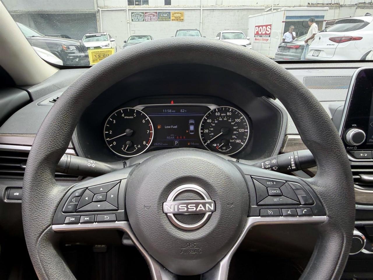 Nissan Altima 2.5 SV Sedan 2023