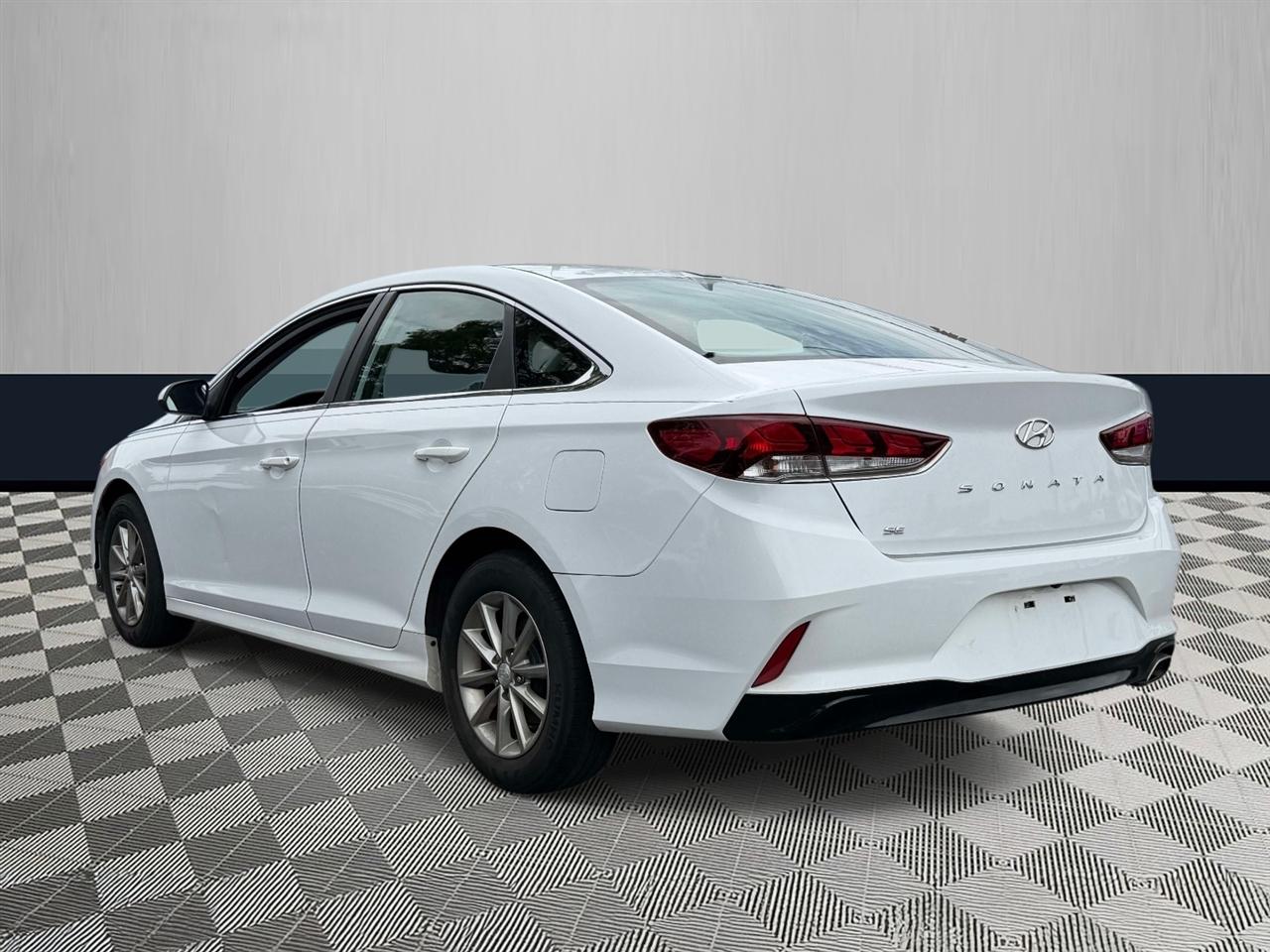 Hyundai Sonata SE 2.4L 2019