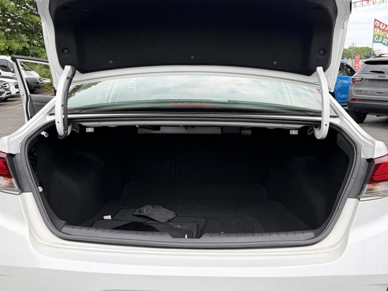 Hyundai Sonata SE 2.4L 2019