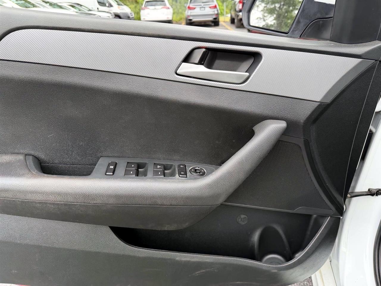 Hyundai Sonata SE 2.4L 2019