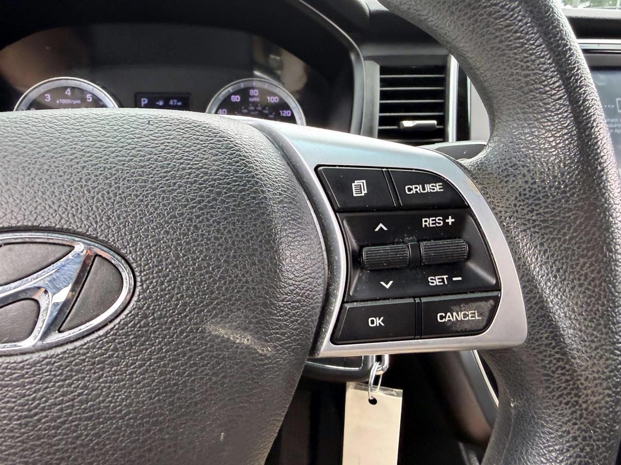 Hyundai Sonata SE 2.4L 2019