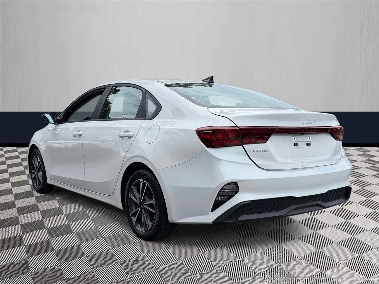 Kia Forte LXS IVT 2023