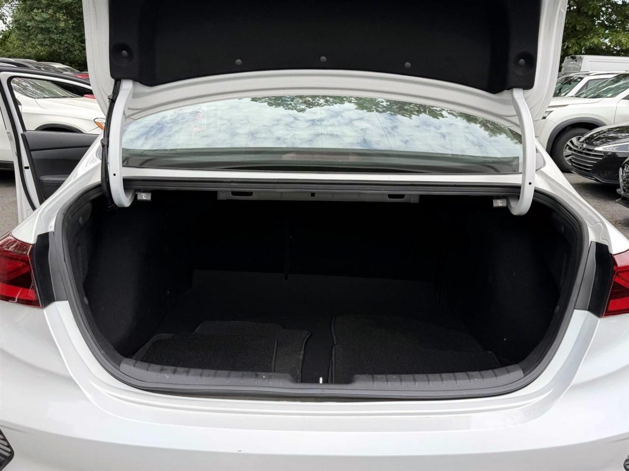 Kia Forte LXS IVT 2023