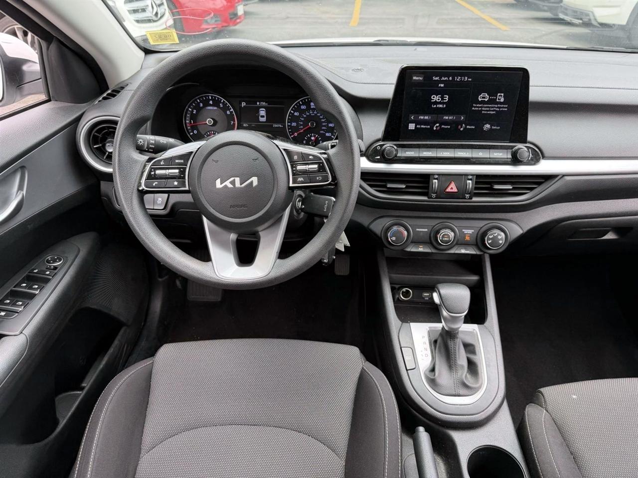 Kia Forte LXS IVT 2023