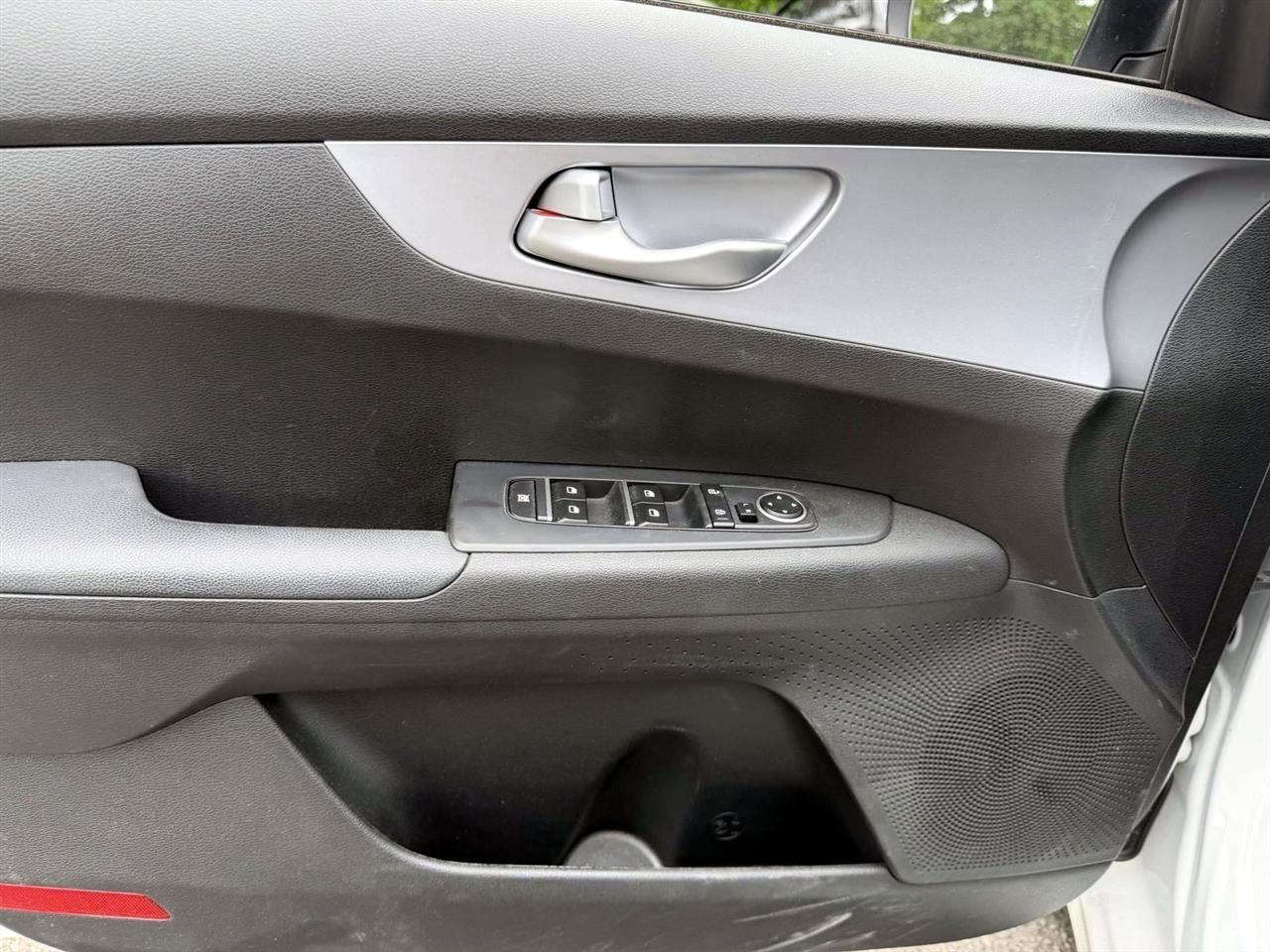 Kia Forte LXS IVT 2023