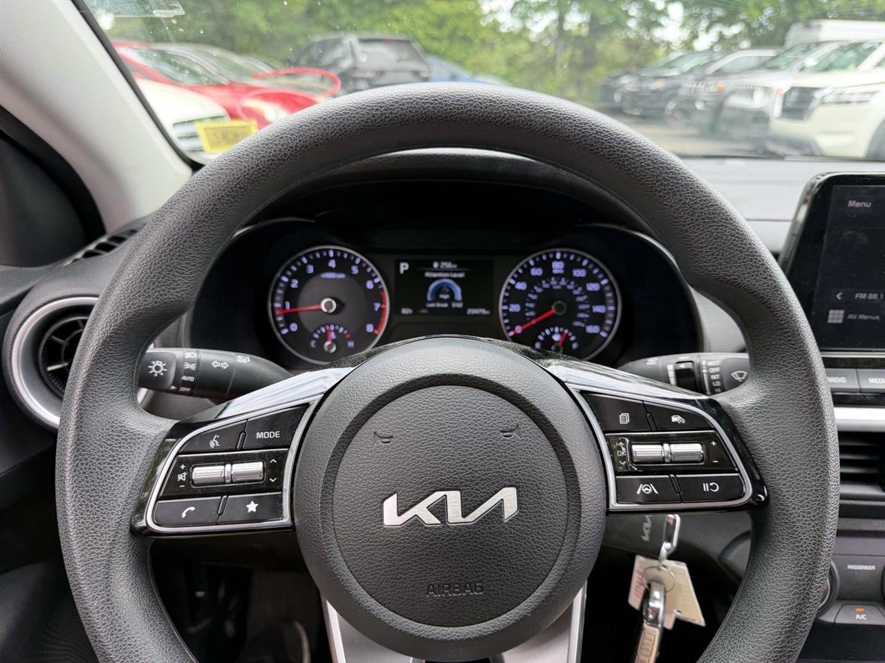 Kia Forte LXS IVT 2023
