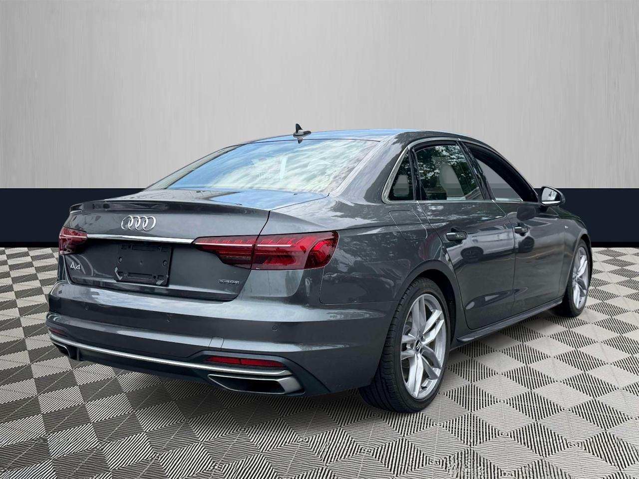 Audi A4 Sedan Premium Plus 45 TFSI quattro 2020