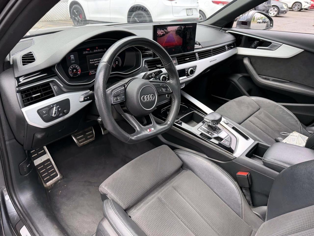 Audi A4 Sedan Premium Plus 45 TFSI quattro 2020
