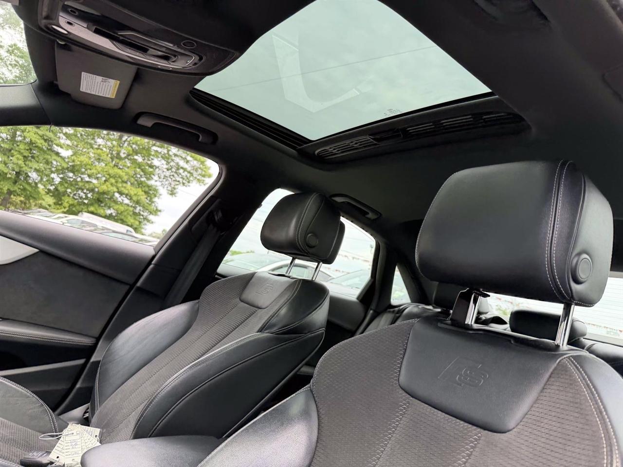 Audi A4 Sedan Premium Plus 45 TFSI quattro 2020
